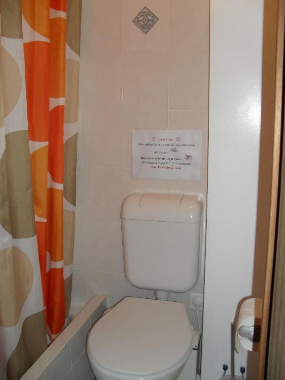 Hotel Edelweiss Flurlingen ภายนอก รูปภาพ